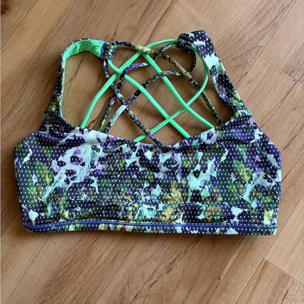 Lululemon Free to be Wild Sports Bra size 8